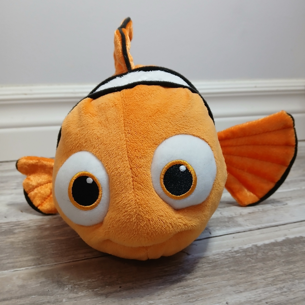 Disney Pixar Finding Nemo Plush by Thinkway Toys – 14” Stuffed Animal